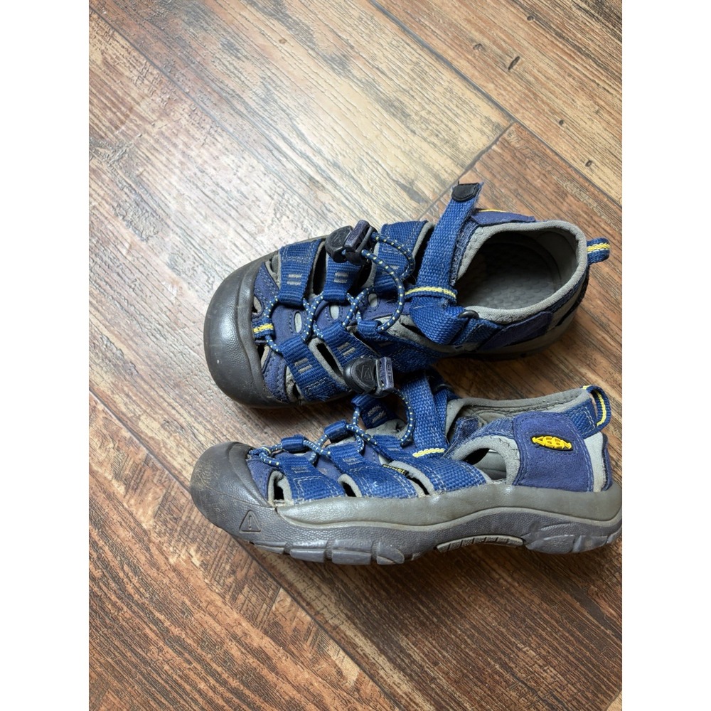 Keen Size 13 Boys Water shoes Blue Hiking Outdoors Fishing